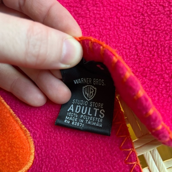 Vintage Warner Bros Looney Tunes Tweety & Sylvester Fleece Scarf – Studio Store - Picture 5 of 8